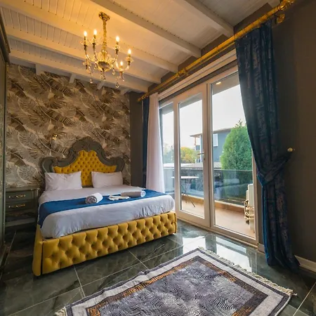 Country Life 4*