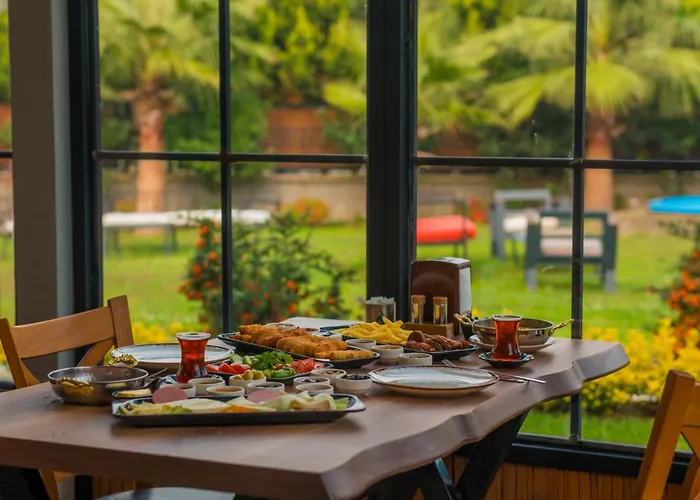 Country Life Aparthotel