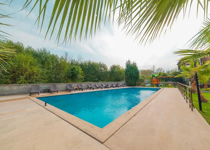 Country Life Aparthotel